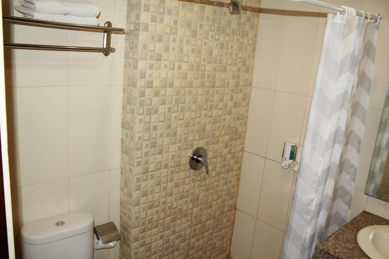 Akasa Hotel Калиуранг Екстериор снимка