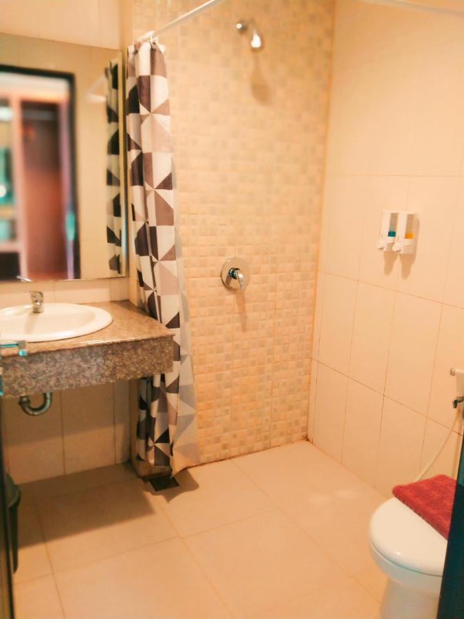 Akasa Hotel Калиуранг Екстериор снимка